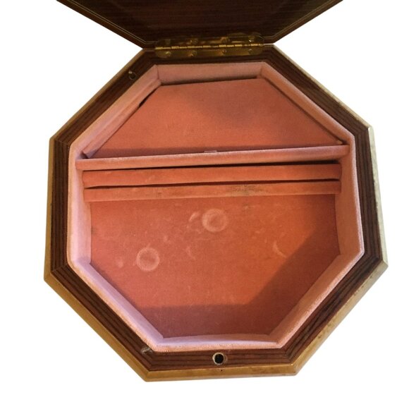 Vintage Reuge Swiss Music Jewelry Box Octagonal Design Floral Inlay & Velvet - Picture 8 of 15